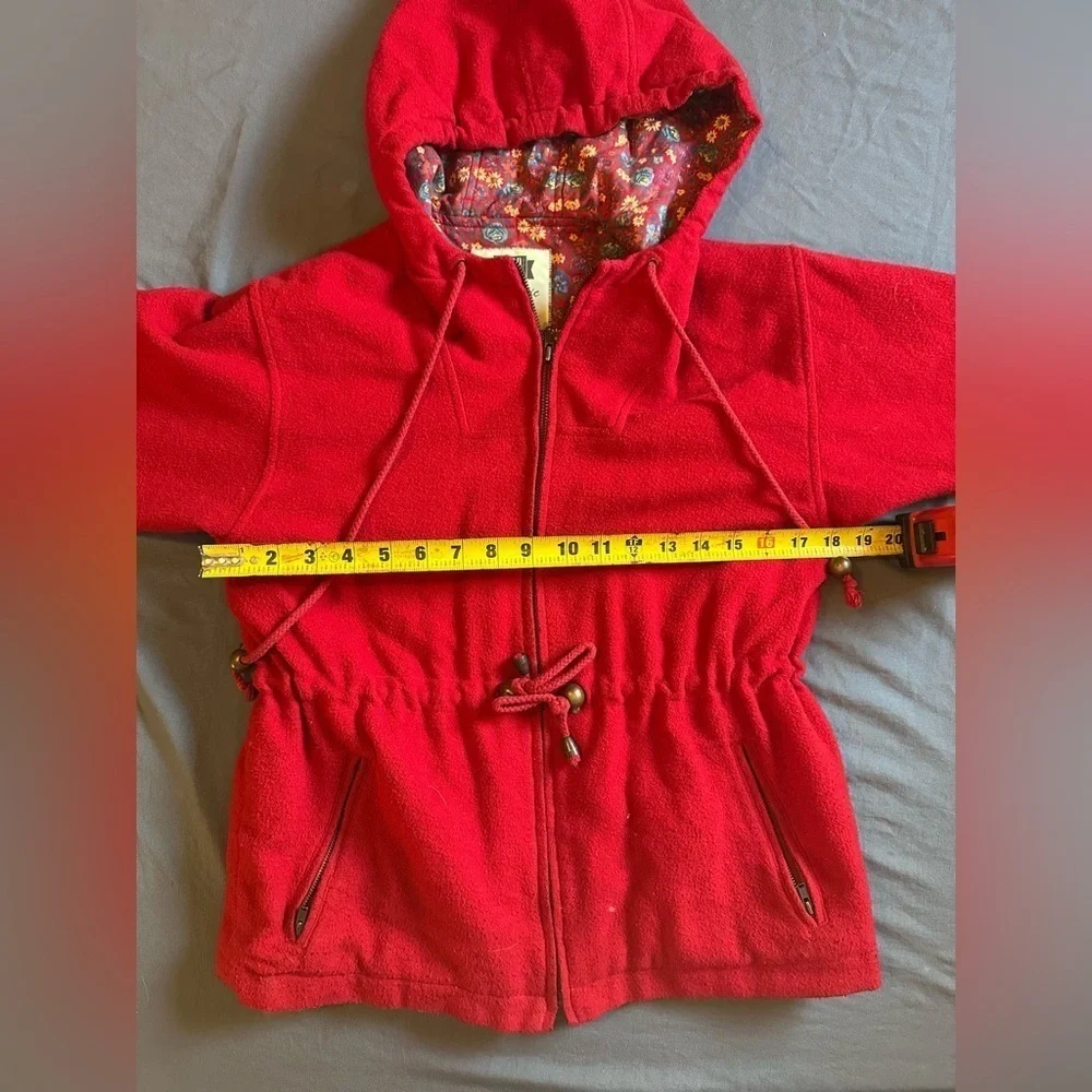 Girls GAP Authentic Vintage Red Coat with Hood and Drawstring Waist Size Medium